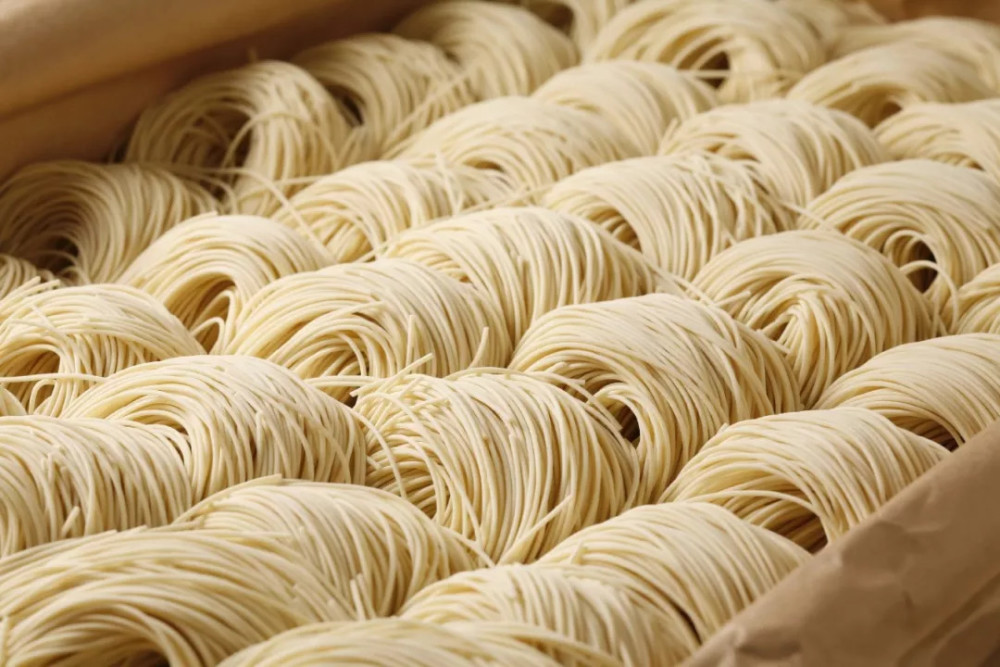 100个生活家|一碗入魂,到处吃拉面,就是去日本