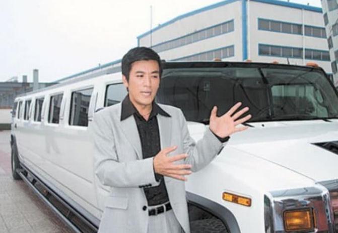 球仅三台的加长悍马,两台在中国,一台在沙特,自