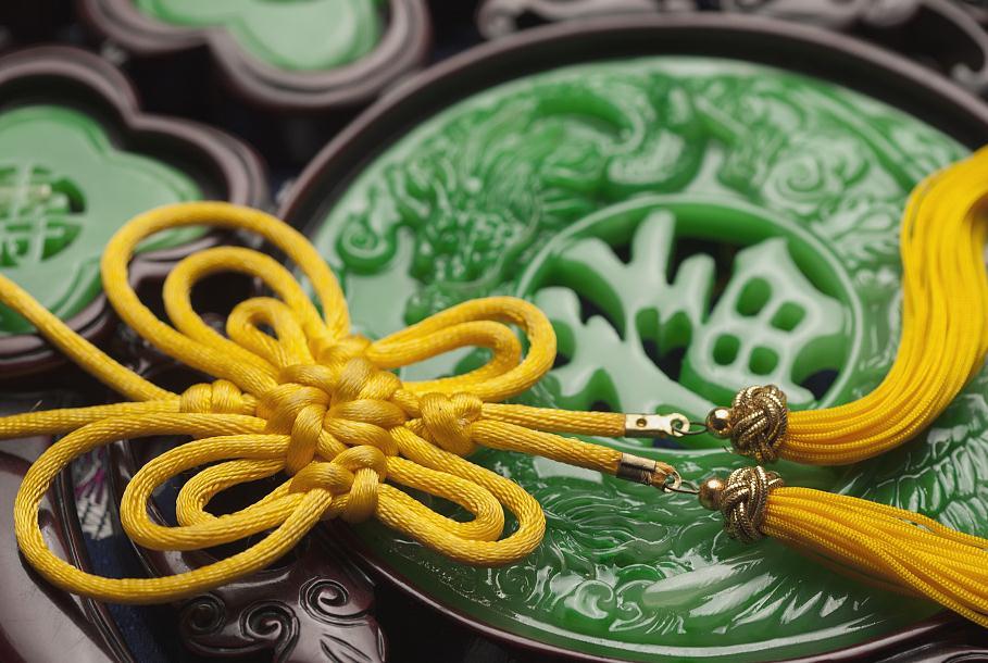 财倾一方!富贵如云,3大生肖财神送财,未来半年