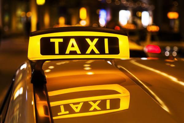 重庆出租车司机拒载被投诉 公司包庇遭罚1万元