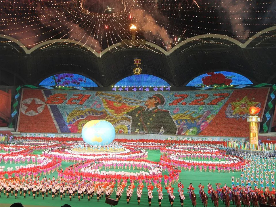 朝鲜举行建国70周年庆典,台前幕后都有什么秘