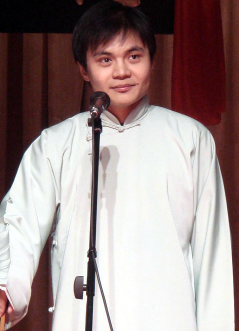 相声演员高峰有实力有才华,为何20年不火?郭德纲一句说出根本