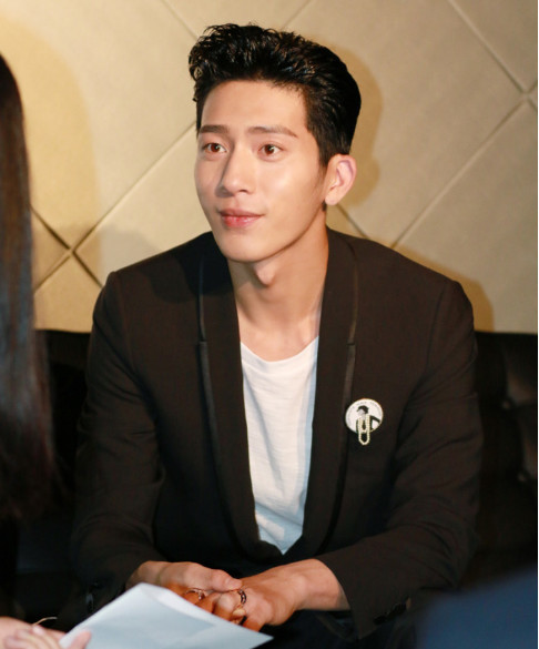 井柏然出生28天遭遗弃,马天宇父母双亡,陈坤的经历闻者落泪!