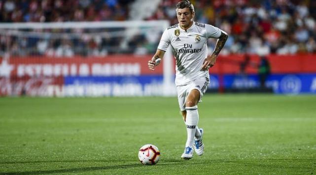 权威媒体评世界前10中场:皇马4将巴萨仅1人 魔