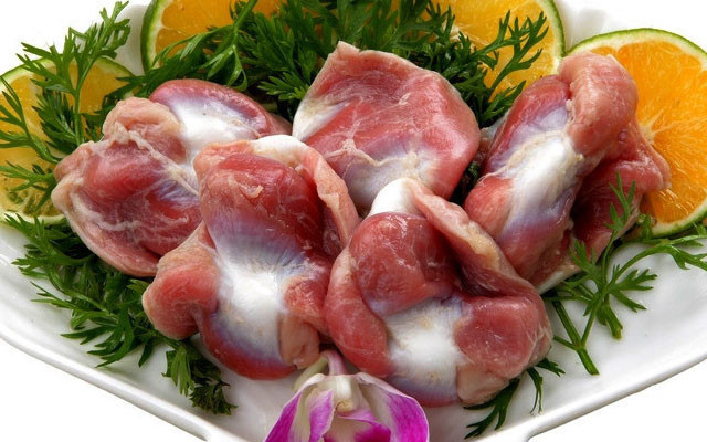 教你做出香辣美味炒鸡胗,做法简单,有助肠胃消化,可以预防贫血