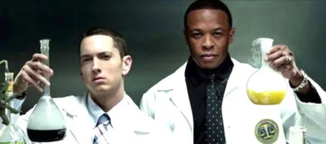 国外这些被Diss的说唱歌手们,不但不反击,还以