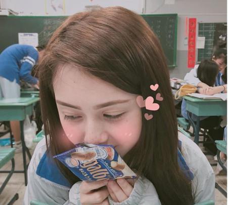 全头染金吓坏人!吴兆弦po真发色……网跪:高颜值都好看