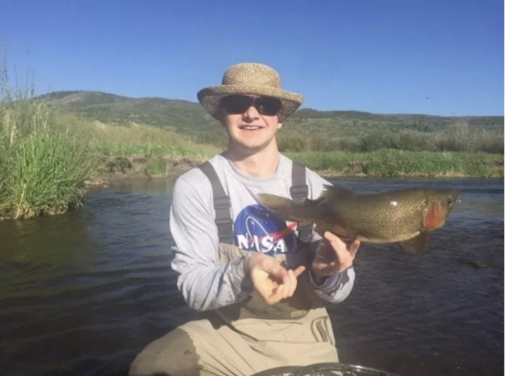 什么叫倒霉,就是喝水塞牙缝,不喝水,也塞牙缝!