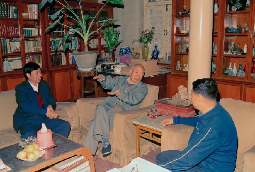 林乎加去世,曾历任北京上海天津市委书记