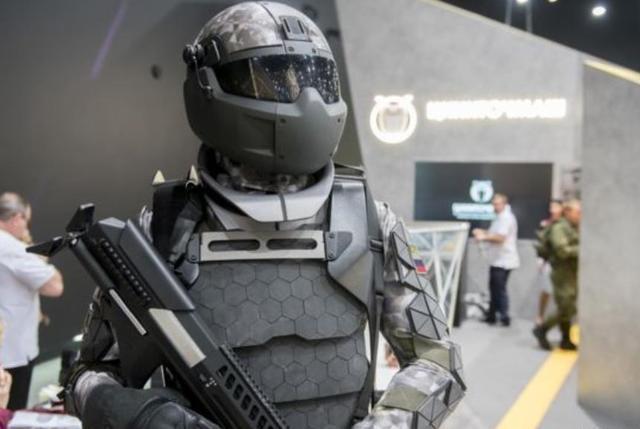 俄罗斯超级机甲横空出世:造型十分科幻 好似