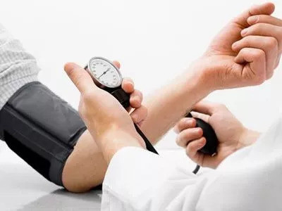 五种表现预示低血压,危害比你想象的更严重