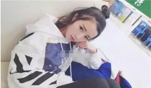 莉哥直播被骂哭,承认好友位事件是自己做错了