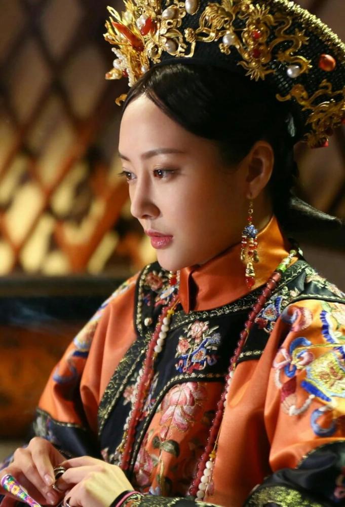 [电视新闻]《如懿传》最大反派令妃终于下线,李纯200字回应让人称赞