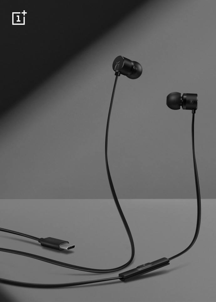 一加6T确定没有耳机孔,外国科技小编气的跳脚