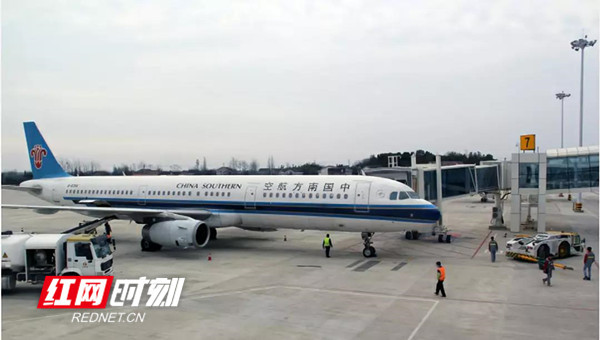 常德机场新增常德到深圳航班 共加班78架次