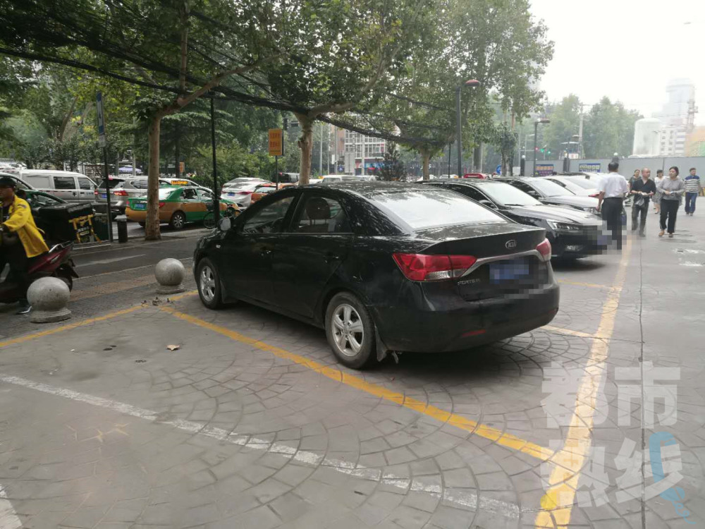 每小时涨1至3元?西安多家停车场涨价,物价局这