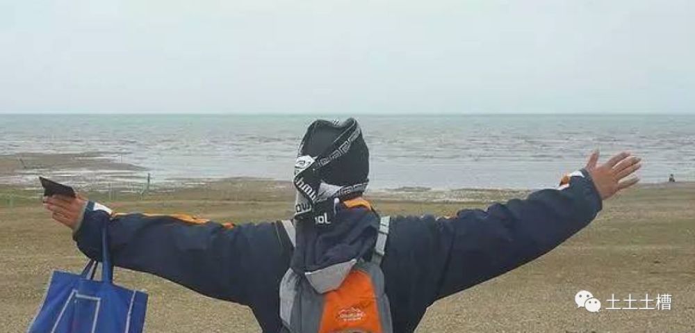 工作两年赚100万,他却辞职去日本旅居,把更多