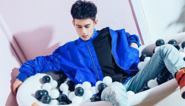 只因心疼粉丝,yy阿哲表态周年庆之前不参与任何活动