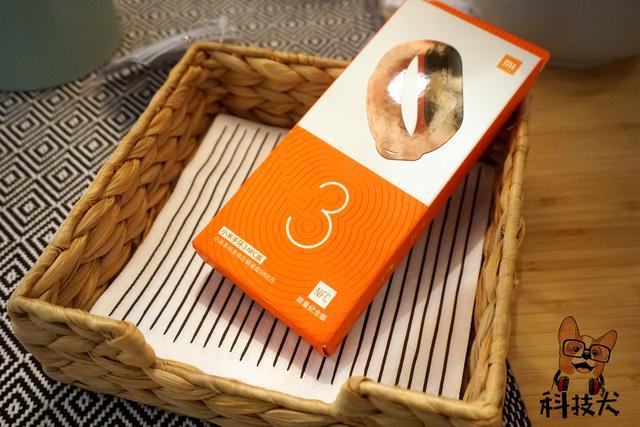 小米手环3 NFC版深度体验:目前支持交通卡最