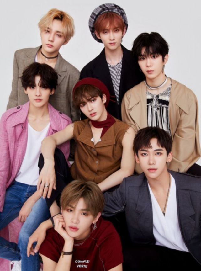 乐华七子上节目,却不见范丞丞身影,朱正廷这个动作太暖心!