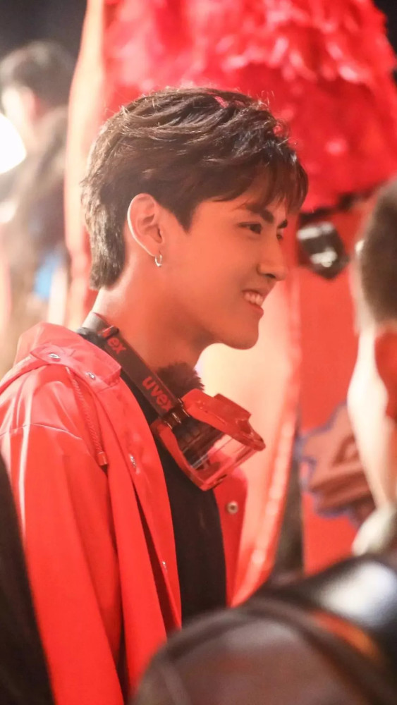 爱豆壁纸 吴亦凡