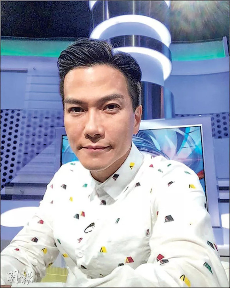 获高层赏识邀请加盟tvb凭主持东张西望成为无线亲生仔