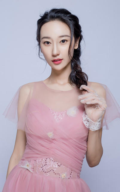 爱情大电影《骗局》热映 苏琳琳:生活中我也天真直爽