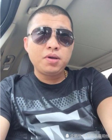 快手第一个敢叫器快手神豪辛巴的人,竟然是卖