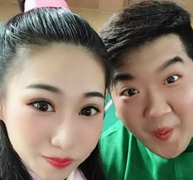 赵芸一是张云雷的忠实粉丝,据悉参加这个节目也是因为