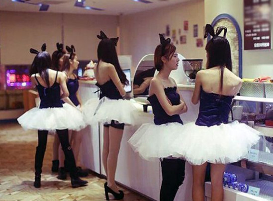 网吧陪玩女都干嘛网吧老板说了实话其中第三件事让人有点脸红