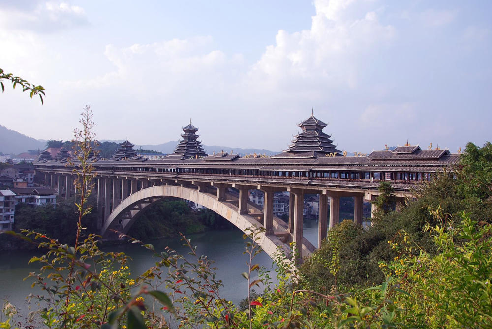 广西最大的工业城市,不是桂林也不是南宁,被誉为龙城