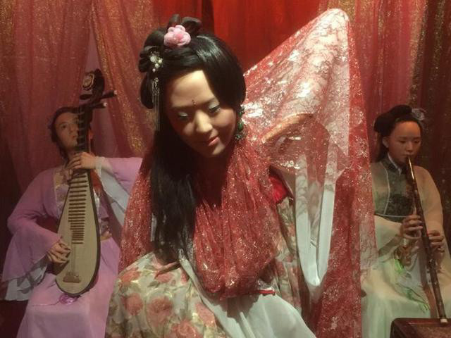 古代老鸨,如何驯服青楼女子?方法有三个,第二个让人无法接受