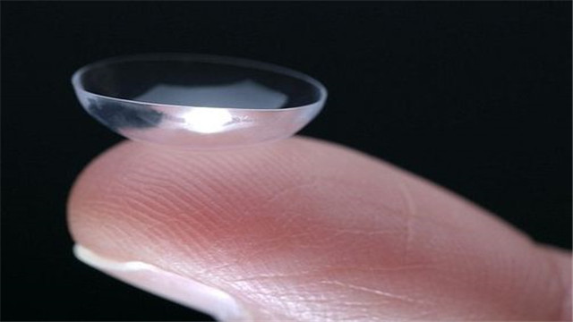 如果连续戴1年的隐形眼镜睡觉,后果到底有多严