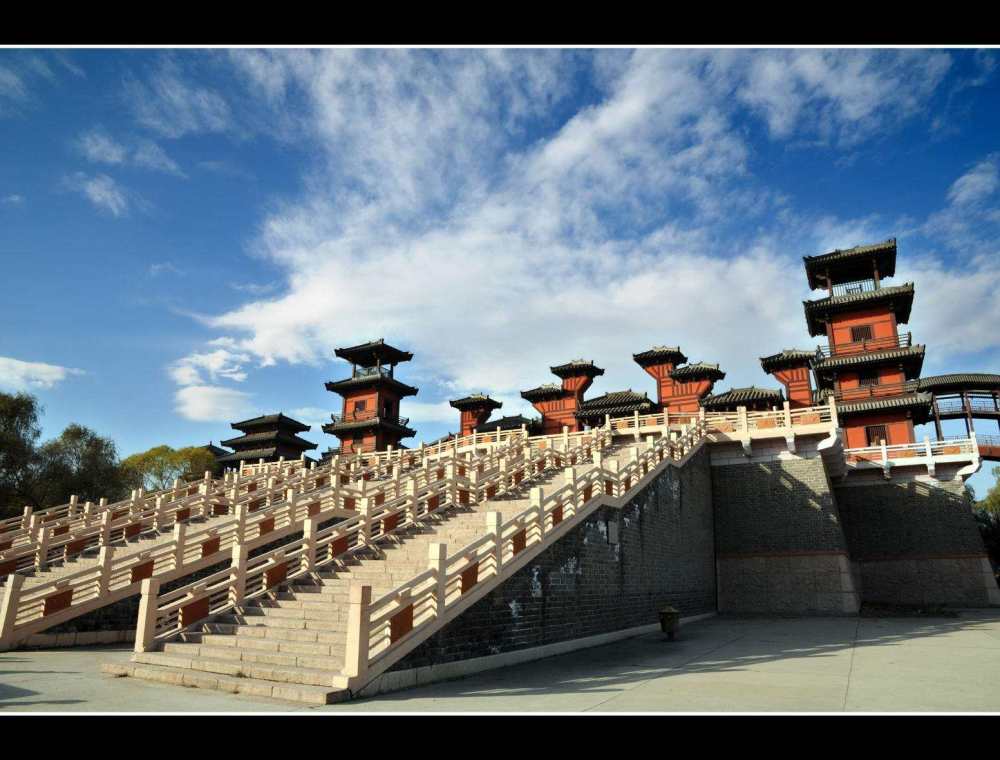 铜雀台上未必有女人,这只是个曹魏政治,文化交流地