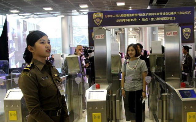 中国人在泰国素万机场可20秒自助通关?不好意