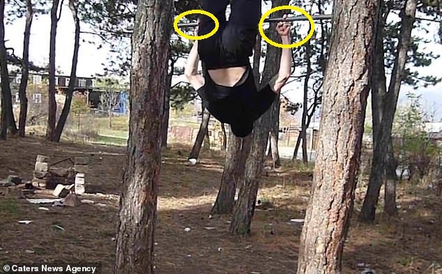 炫技!欧洲李小龙用一指禅做引体向上加转体