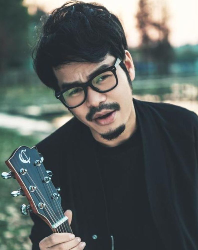 在午后的慵懒阳光里,听这首轻快的歌想恋爱