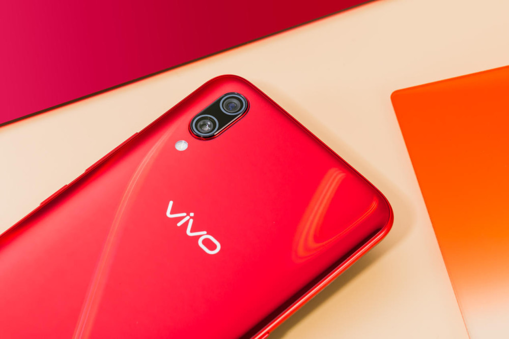 vivo x23 幻影红:光与美的极致融合,重新定义设计之美