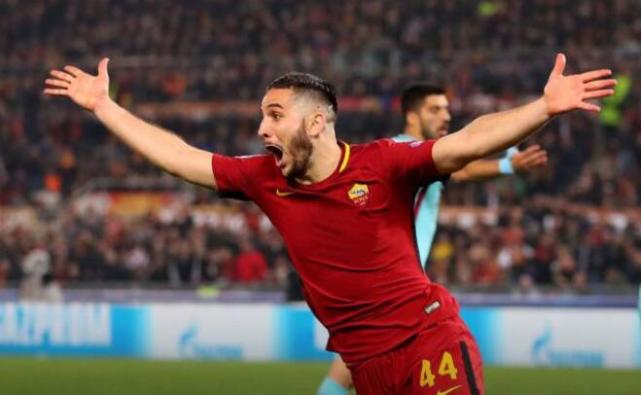 伯纳乌球迷起立为罗马铁卫鼓掌 只因上赛季他