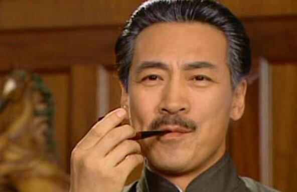 依萍的爸爸陆振华在上海哪里来的经济支撑