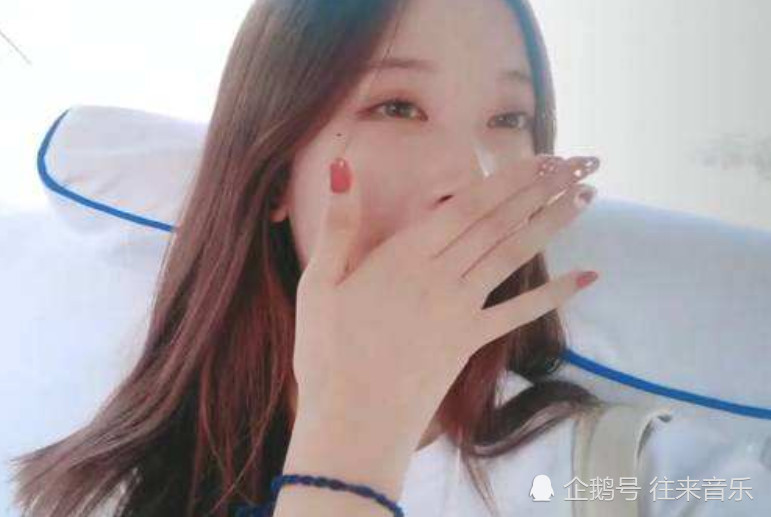 抖音小甜甜强势代言小米,这一广告费是亮点,网