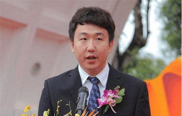 许家印儿子是谁 恒大太子爷许智健照片曝光竟