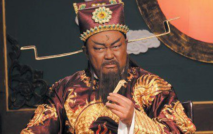 包拯斩了自己的侄子包勉为何最后却得到了嫂子的原谅