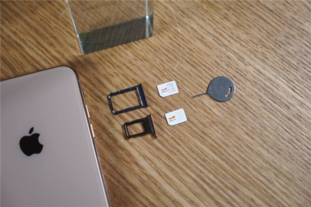 iphone xs max双卡功能是个摆设? 不如红米百元机