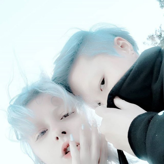 吴卓林晒戒指暗示与女友结婚?配文火上浇油