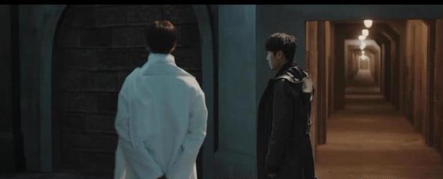 沙海中白衣男子起什么作用青眼狐尸为什么在汪家