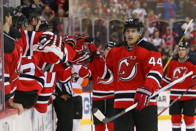 腾讯体育讯 北京时间9月23日,迈尔斯-伍德和新泽西魔鬼队达成续约协议