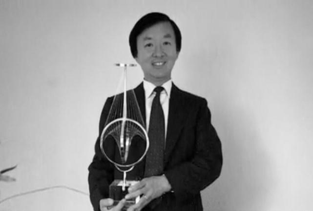 诺贝尔物理学奖得主,"光纤之父"高锟逝世 享年84岁