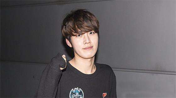 s8分组抽签嘉宾竟是公主flame前lgd上单有点帅