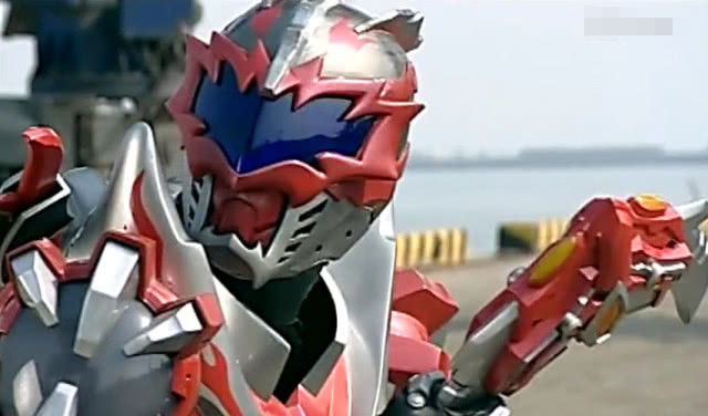 《铠甲勇士》都说炎龙优柔寡断,但他仅有的一次干脆却拯救了世界